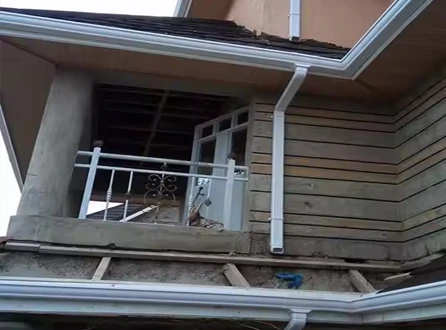 &iquest;C&oacute;mo elegir la mejor canaleta de lluvia de PVC para su hogar?